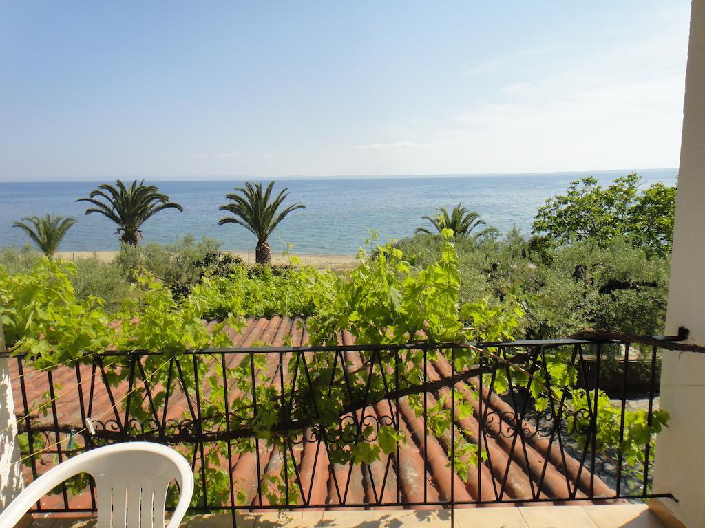 Afroditi Beach Геракини Номер фото